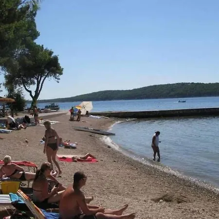 Apartman With Parking Space Banjol, Rab - 24672 Rab Town