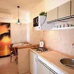 With Parking Space Banjol, Rab - 24672 Apartamento Rab Town